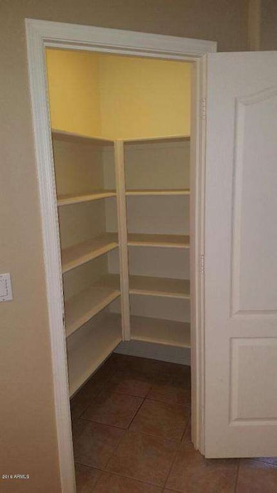 Walk in Pantry
