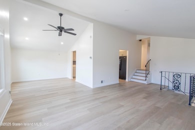 5 Hewitt Ave unit 1, Staten Island, NY 10301 - photo 2