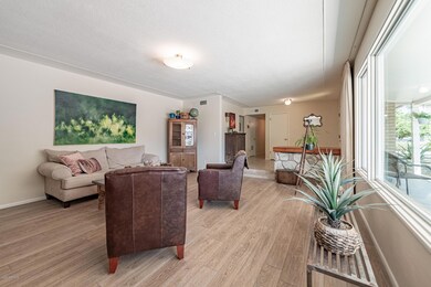 1056 N Forest-8 (1)