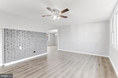 321 Crestwood Ct, Edgewood, MD 21040 - photo 4