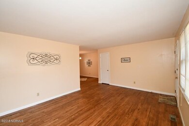 700 Royce Ave, Jacksonville, NC 28540 - photo 6