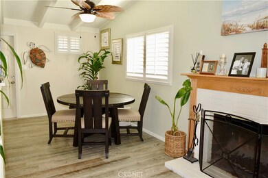 Dining area off the kitchen!