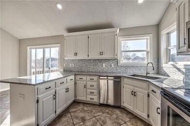 20349 W 219th Terrace, Spring Hill, KS 66083 - photo 7