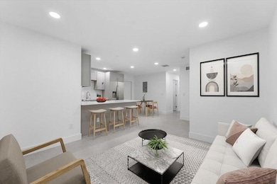 829 Bayberry Dr unit B, West Palm Beach, FL 33403 - photo 4