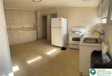 610 W Garrison St unit 1, Bethlehem, PA 18018 - photo 4