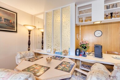 0012-Fairway Court 13