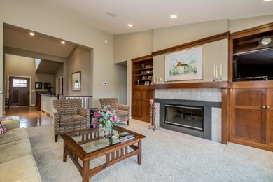 008-Living_Room-4034623-large