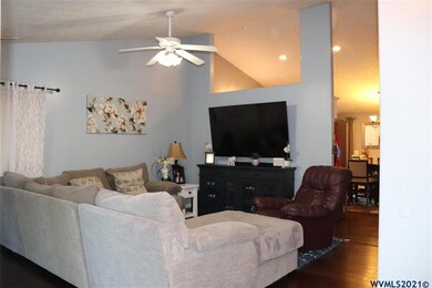 256 Independence Way, Independence, OR 97351 - photo 5