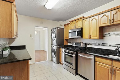 Skyline Plaza unit 916S, Baileys Crossroads, VA 22041 - photo 2