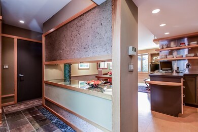 006-Foyer-4414666-medium