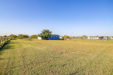 2917 Berry Patch Ln, Joshua, TX 76058 - photo 4