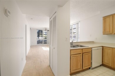University Inn Condominium unit 1201, Coral Gables, FL 33146 - photo 6