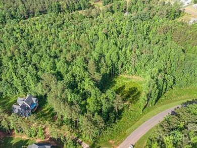 2592 Moon Creek Ln, Clover, SC 29710 - photo 5