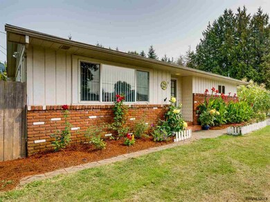 831 N Molalla Ave, Molalla, OR 97038 - photo 3