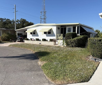 907 Trinidad W, Venice, FL 34285 - photo 2