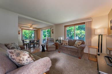 1912 Baintree Rd, Davis, IL 61019 - photo 7