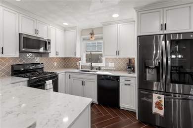 16 Marconi St, Providence, RI 02909 - photo 7