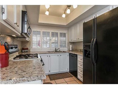 Delightful bright Kitchen