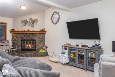 18-Living Room_SOPH9903-Edit