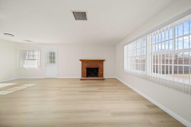 44327 22nd St-5