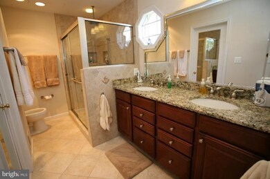 8003 Oak St, Dunn Loring, VA 22027 - photo 5