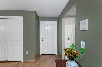 3 Timberwood Dr unit 105, Goffstown, NH 03045 - photo 3