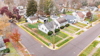 2118 Marion Ave, Lansing, MI 48910 - photo 2