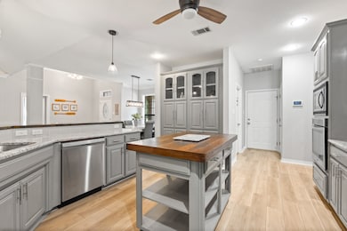 12041 Shady Creek Dr, Whitney, TX 76692 - photo 5