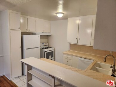 8853 Alcott St unit 9, Los Angeles, CA 90035 - photo 3