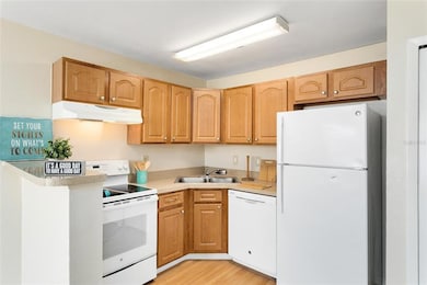 4736 Walden Cir unit 31, Orlando, FL 32811 - photo 6