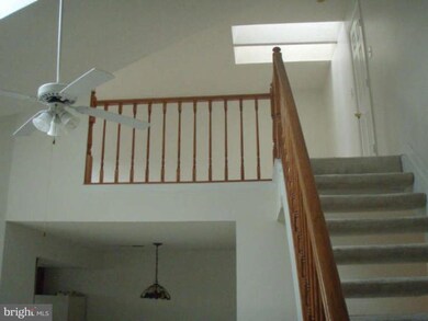 12102 Greenway Ct unit 226, Fairfax, VA 22033 - photo 6