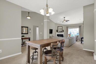 2668 Wildflower Ln, Greenwood, IN 46143 - photo 6