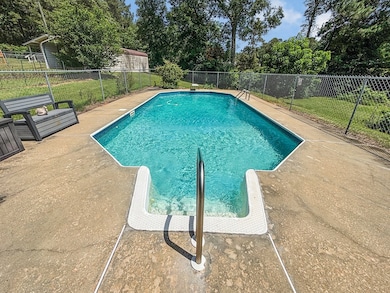 1041 Fortenberry Cir, McComb, MS 39648 - photo 5