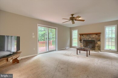 505 E Conestoga St, New Holland, PA 17557 - photo 3