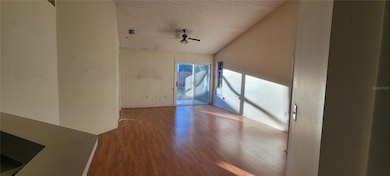 7810 Geneva Ln unit 61, Sarasota, FL 34243 - photo 3