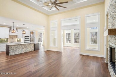 06-Living Room
