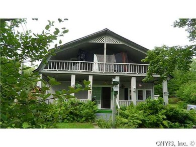 Exterior Front Amazing front porch and upstairs ba