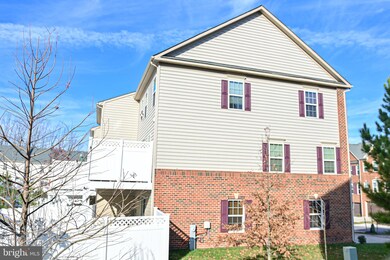 15614 Swanscombe Loop, Upper Marlboro, MD 20774 - photo 2