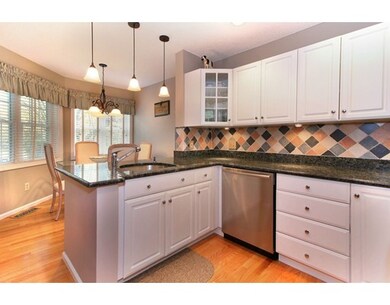 13 Arborwood Dr unit 13, Burlington, MA 01803 - photo 2