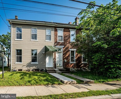 18 W Vine St, Pottstown, PA 19464 - photo 2