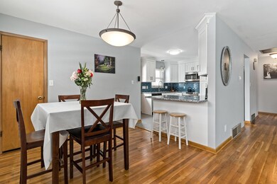 262 E Royal Forest_MLS_04