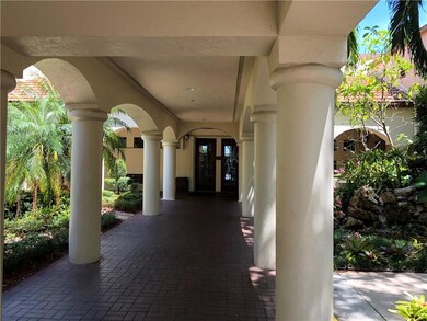 1511 E Oak Knoll Cir, Davie, FL 33324 - photo 5