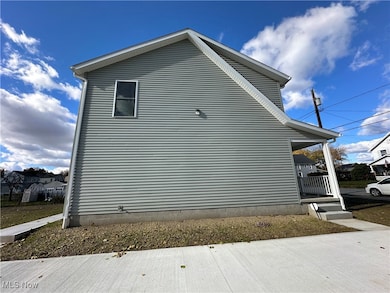 42 Wilson St, Struthers, OH 44471 - photo 2