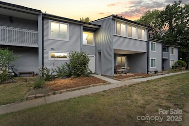 6610 Point Comfort Ln unit 103, Charlotte, NC 28226 - photo 3