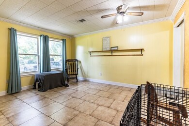 2130 W Dumble St, Alvin, TX 77511 - photo 7