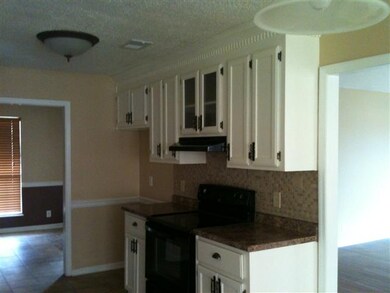 102 Woodway Ln, Warner Robins, GA 31088 - photo 7