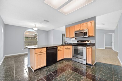 7788 Duckwood Ln, Jacksonville, FL 32210 - photo 5