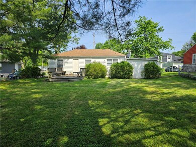 409 N Henrietta St, Effingham, IL 62401 - photo 3