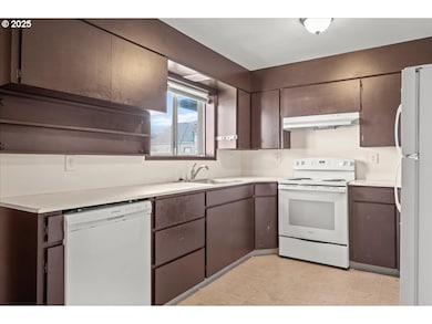 5103 NE 42nd Ave unit 5115, Portland, OR 97218 - photo 5