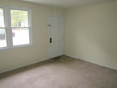 1200 Davis St, Jacksonville, NC 28540 - photo 2